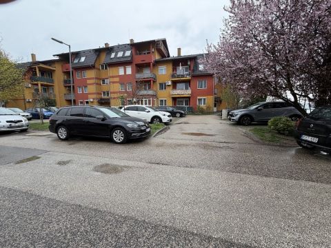 Eladó Lakás 2310 Szigetszentmiklós , Dujmó lakóparkban nappali + 3 szobával !