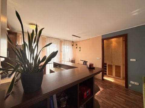 Eladó Lakás 1147 Budapest 14. kerület 