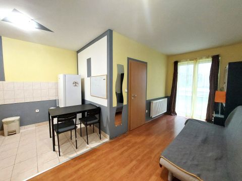 Kiadó Lakás 1083 Budapest 8. kerület , 2006-OS LAKÁS MINIMÁLIS REZSIVEL A BAROSS UTCÁBAN!