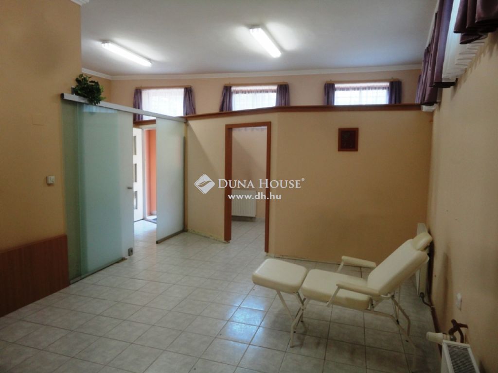 9400 Sopron , Sopron - Papréten: üzlet, rendelő vagy lakás célra — 1/16
