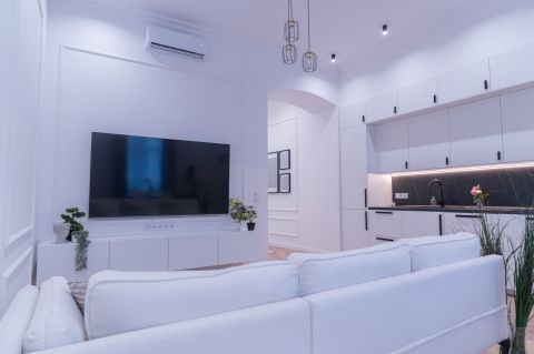 Eladó Lakás 1085 Budapest 8. kerület Kifinomult elegancia nagypolgári épületben 