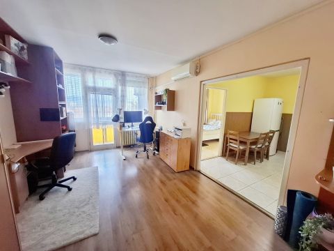 Eladó Lakás 1043 Budapest 4. kerület , Virág