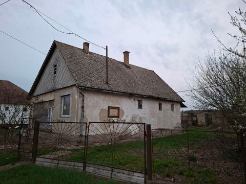 Eladó Ház 4440 Tiszavasvári , 4440 Tiszavasvári, Vasút közeli