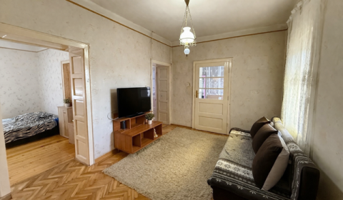 Eladó Ház 2251 Tápiószecső , Tágas családi otthon nagy telekkel