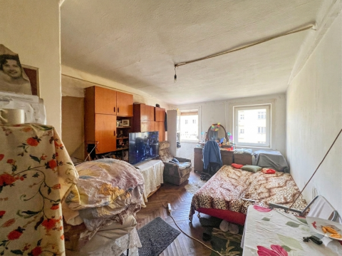 Eladó Lakás 1101 Budapest 10. kerület , Pongráctelepen, felújítandó lakás