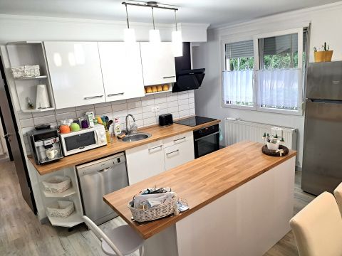 Eladó Lakás 4028 Debrecen , Debrecen frekventált részén, 3 szobás lakás ELADÓ!