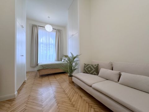 Kiadó Lakás 1066 Budapest 6. kerület 