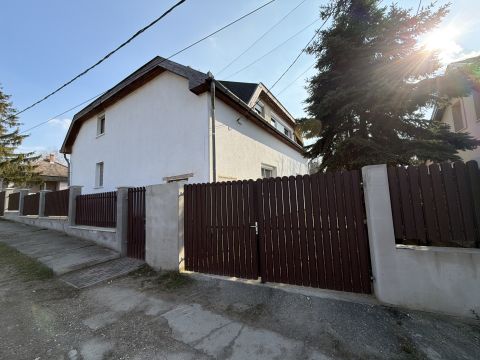 Eladó Ház 2119 Pécel 