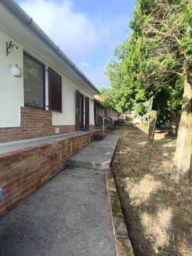 Eladó Ház 7745 Olasz 