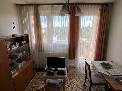 Eladó Lakás 8000 Székesfehérvár 