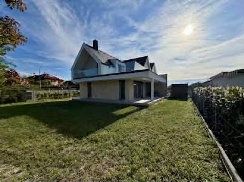 Eladó Ház 2481 Velence 