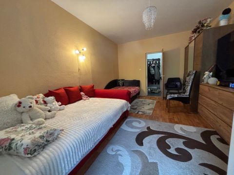 Eladó Lakás 1043 Budapest 4. kerület Újpest központjához közel, csendes utcában