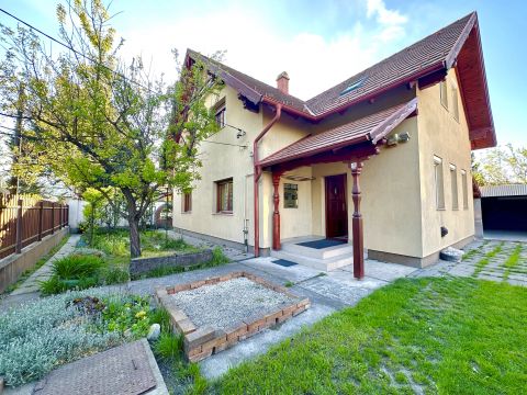 Eladó Ház 1038 Budapest 3. kerület , Körös utca