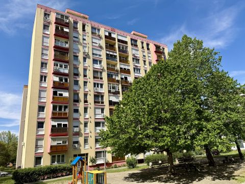 Eladó Lakás 7632 Pécs 