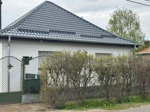 Eladó Ház 2234 Maglód , Központ közelében