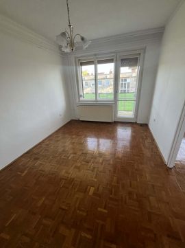 Eladó Lakás 9330 Kapuvár Nádasdy park közelében