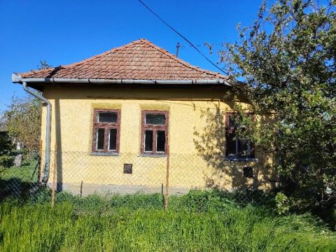 Eladó Ház 5142 Alattyán 5142 Alattyán, csendes