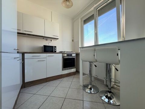 Kiadó Lakás 6000 Kecskemét Széchenyivárosban bútorozott lakás kiadó