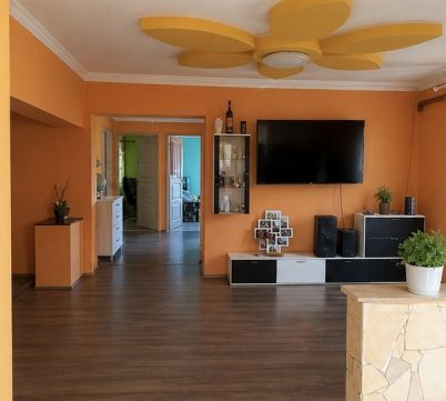 Eladó Ház 6055 Felsőlajos Felsőlajos csendes, forgalommentes utcájában eladó HÁZ 