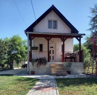 Eladó Ház 1174 Budapest 17. kerület , 17.kerületi kis családiház