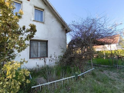 Eladó Ház 2182 Domony Domonyvölgyi strand közelében