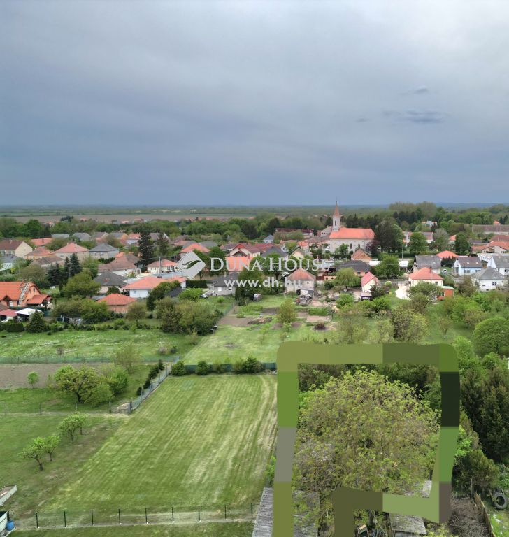9761 Táplánszentkereszt , Coop bolt közelében — 1/2