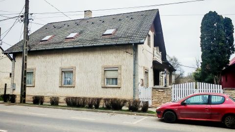 Eladó Ház 8840 Csurgó Csurgó főutcáján emeletes nagy családi ház eladó! 