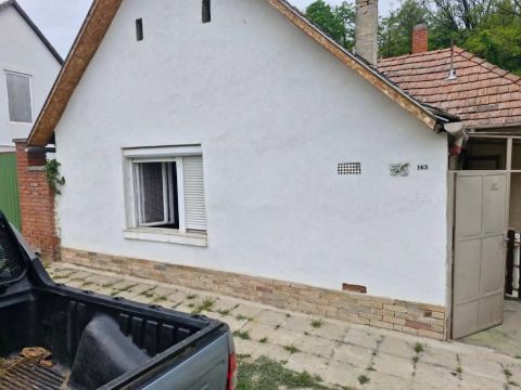 Eladó Ház 7100 Szekszárd 7100 Szekszárd, Csendes