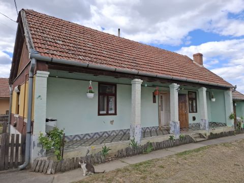 Eladó Ház 2711 Tápiószentmárton 