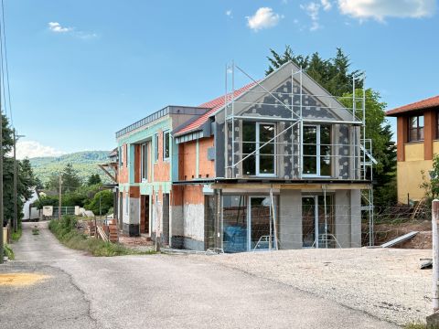 Eladó Ház 7635 Pécs , Donátus részén, ÚJ ÉPÍTÉSŰ ikerház garázzsal