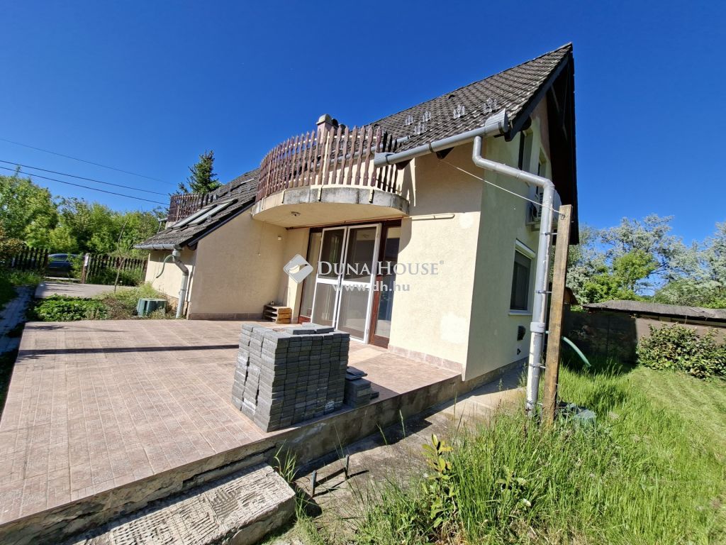 3388 Poroszló — 1/27