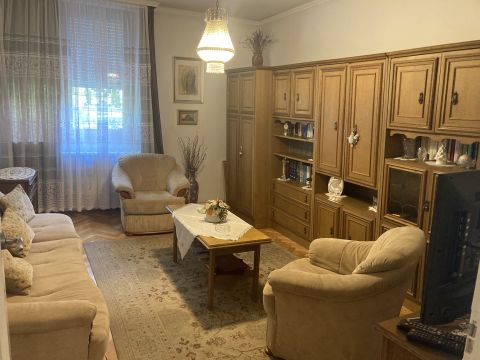 Kiadó Lakás 6000 Kecskemét Kecskemét belvárosának közelében bútorozott lakás KIADÓ!