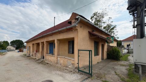 Kiadó Üzlethelyiség 3434 Mályi 