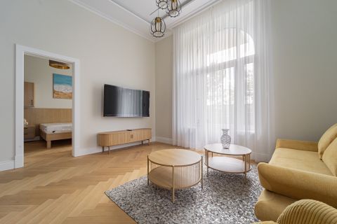 Kiadó Lakás 1143 Budapest 14. kerület , STEFÁNIA ÚT TÖRTÉNELMI ELEGANCIA, MODERN LUXUS KIADÓ LAKÁS