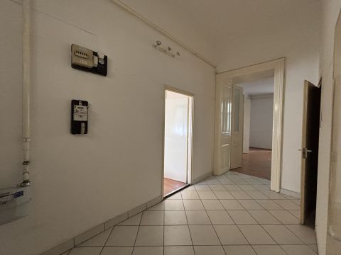 Eladó Lakás 1064 Budapest 6. kerület 