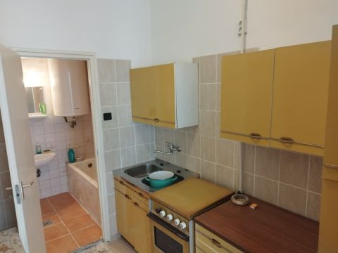 Eladó Lakás 1088 Budapest 8. kerület 