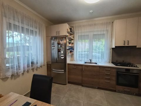Eladó Ház 2100 Gödöllő Fenyvesi Főút közelében
