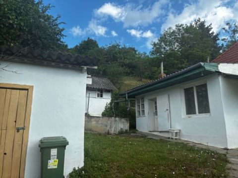 Eladó Ház 7682 Bükkösd csendes helyen