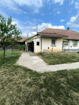 Eladó Ház 5244 Tiszaszőlős Fő út