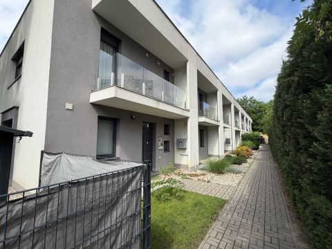 Eladó Lakás 1141 Budapest 14. kerület , Őrs Vezér tér közelében !