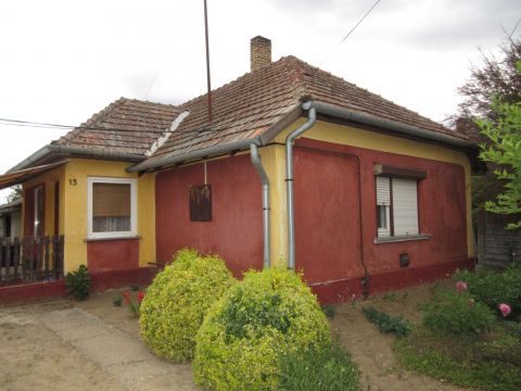 Eladó Ház 4487 Tiszatelek 