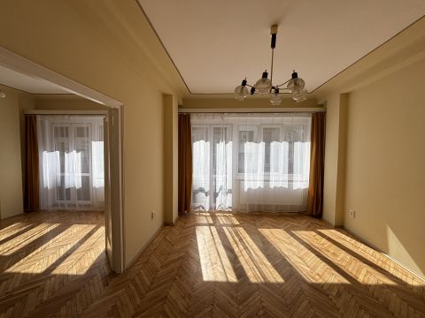 Eladó Lakás 1024 Budapest 2. kerület 