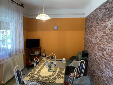 Eladó Ház 2377 Örkény Vasútállomás közelében