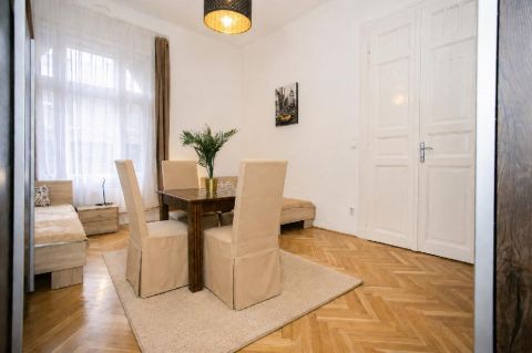 Eladó Lakás 1083 Budapest 8. kerület 1083 Budapest 8, Corvin-negyed