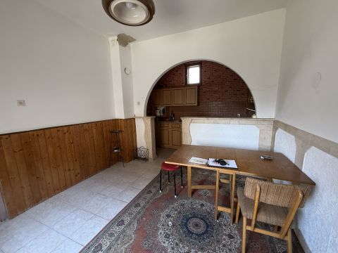 Eladó Ház 2533 Bajót 