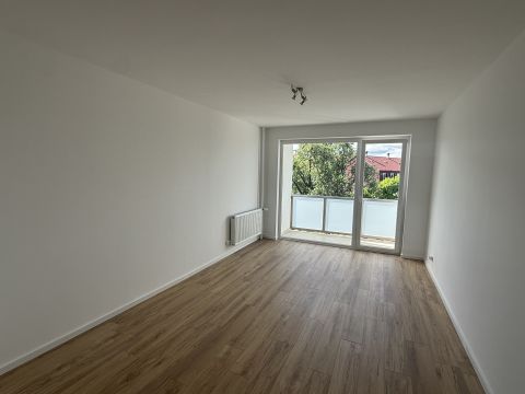 Eladó Lakás 2800 Tatabánya 