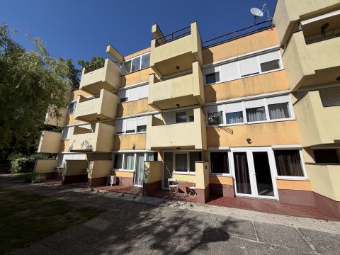 Eladó Lakás 8636 Balatonszemes 