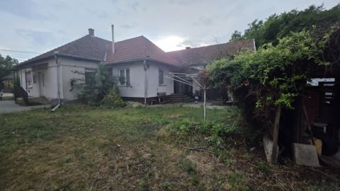 Eladó Ház 2765 Farmos , Nincs utca