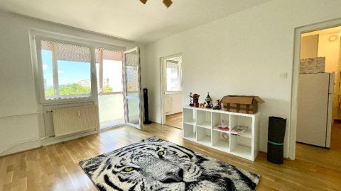 Eladó Lakás 1157 Budapest 15. kerület , 1157 Budapest 15, Újpalota