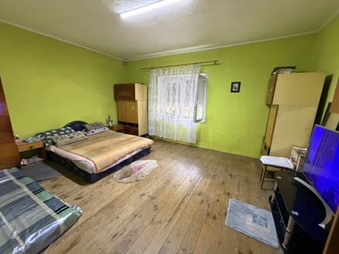 Eladó Ház 2945 Tárkány Vasdinnye-szőlőhegy